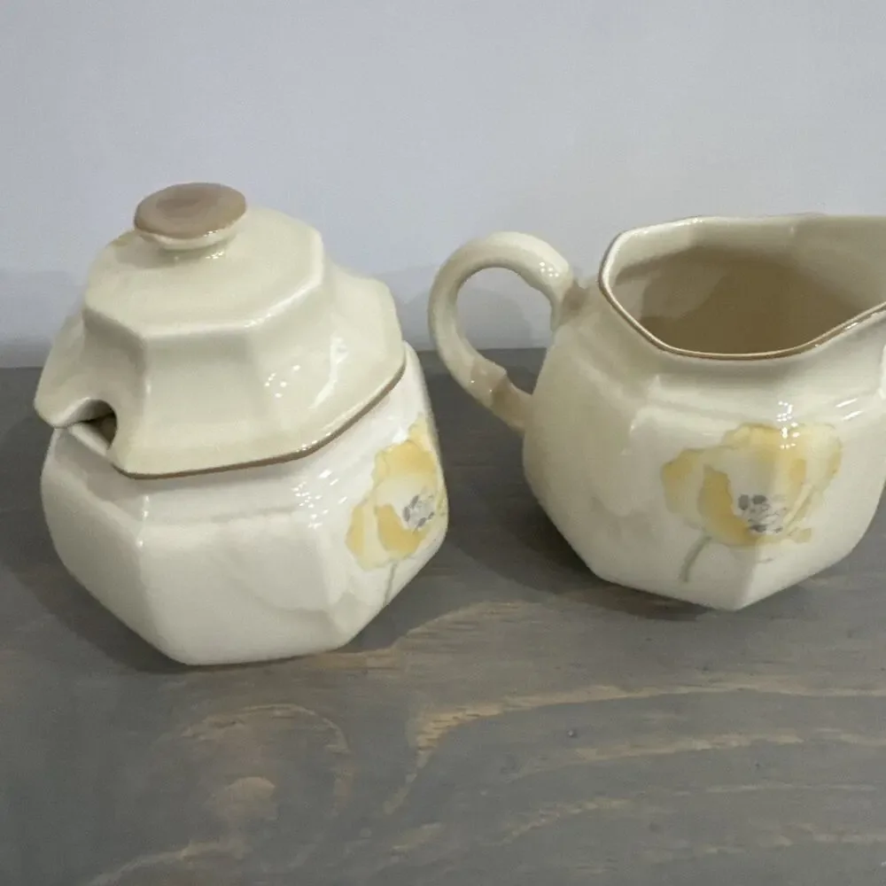 MIKASA Dutch Garden Cream and Covered Sugar Set- Orange/Yellow Flowers MINT